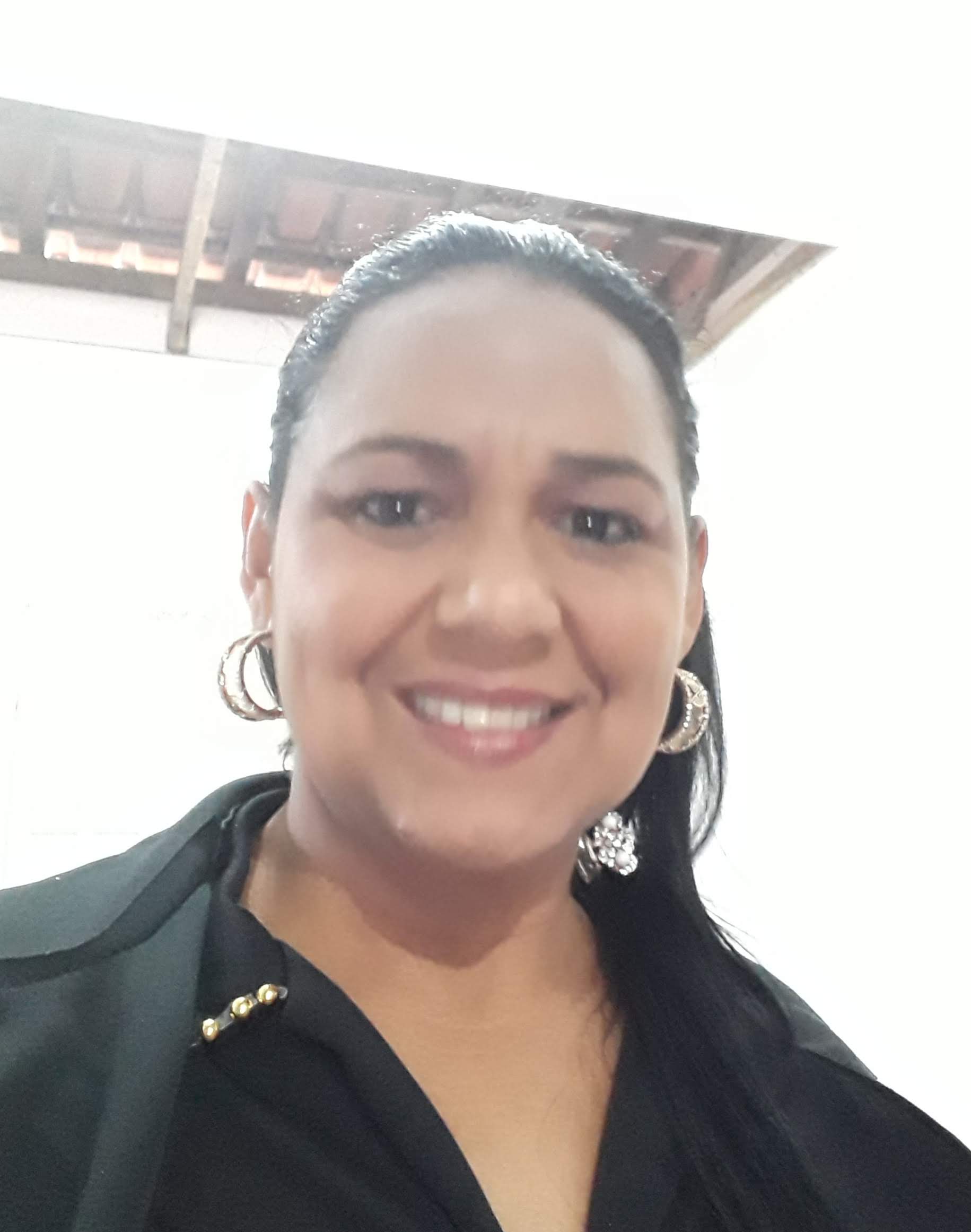  Jucelia S.